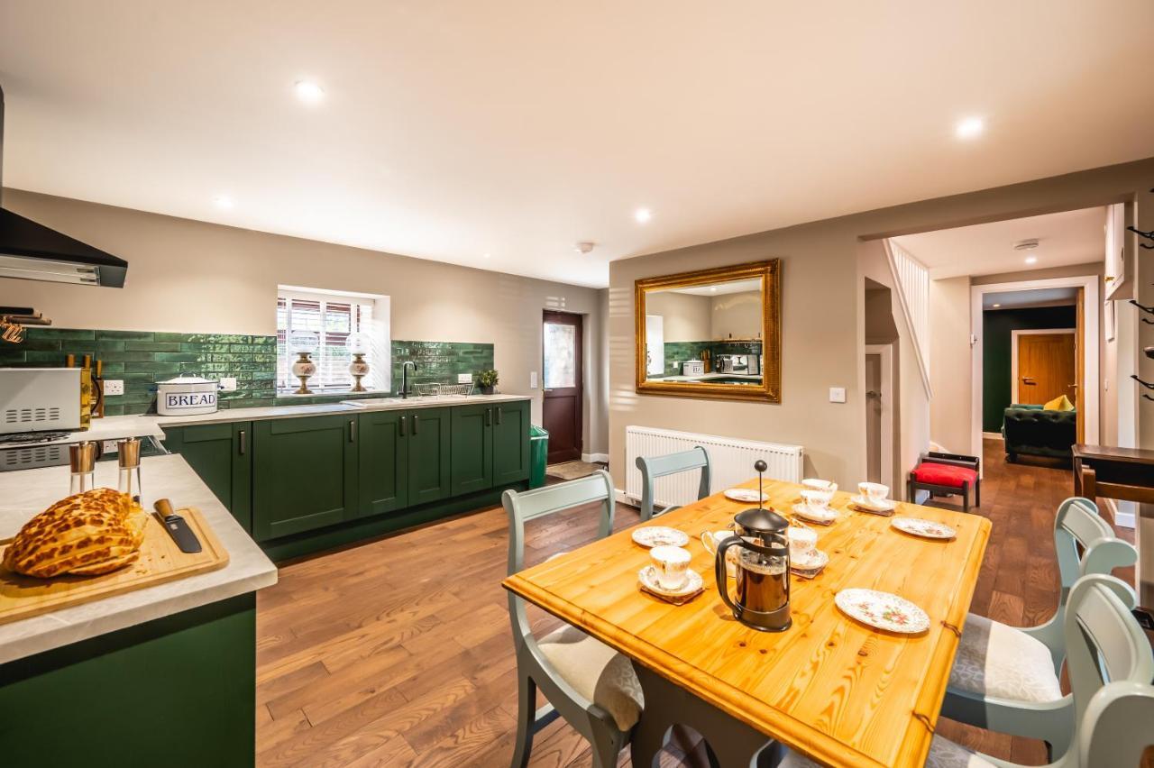 Cononbridge Luxury Cottage With Mountain View'S מראה חיצוני תמונה